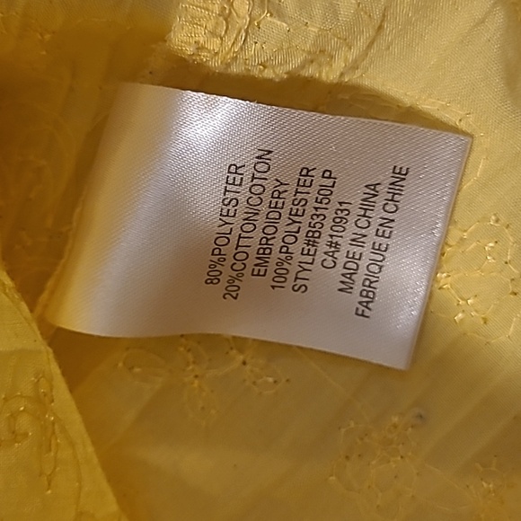 💲1️⃣ Laura Petites Yellow Embroidered Flowers Button-down 3/4 Slv Blouse Sz Sm - Picture 8 of 8